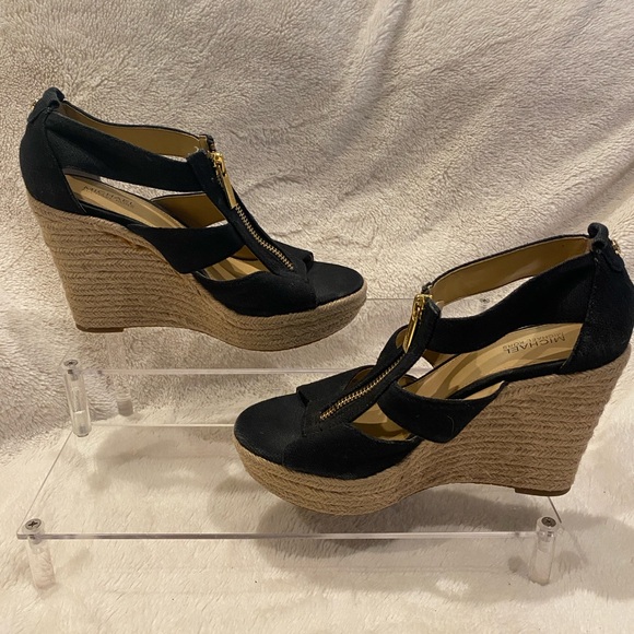 MICHAEL Michael Kors Berkley Canvas Zipper Wedge Platform Sandals Black 5.5 EUC - Picture 4 of 15